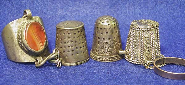  Arabia: Rings with thimbles